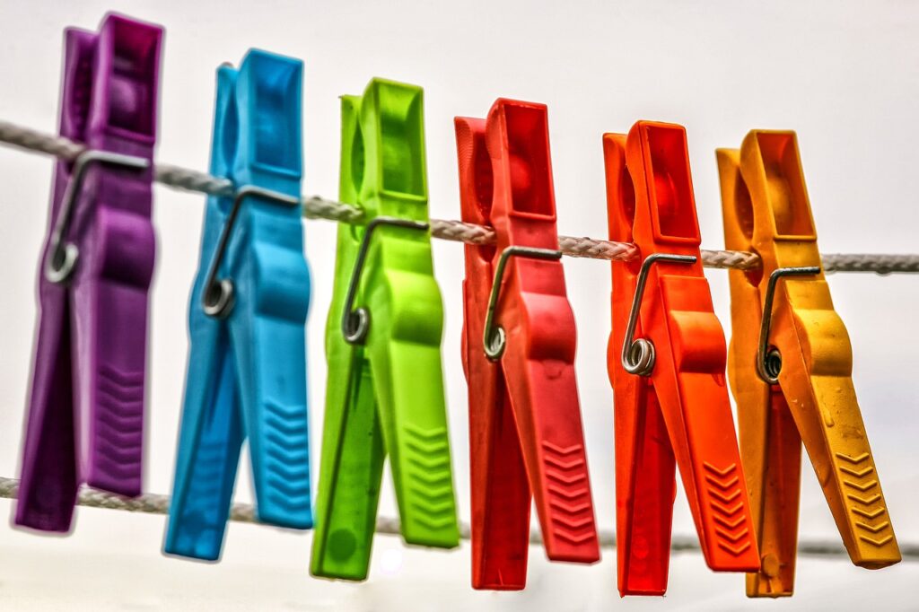 clothespins, clothes line, colorful-3687611.jpg