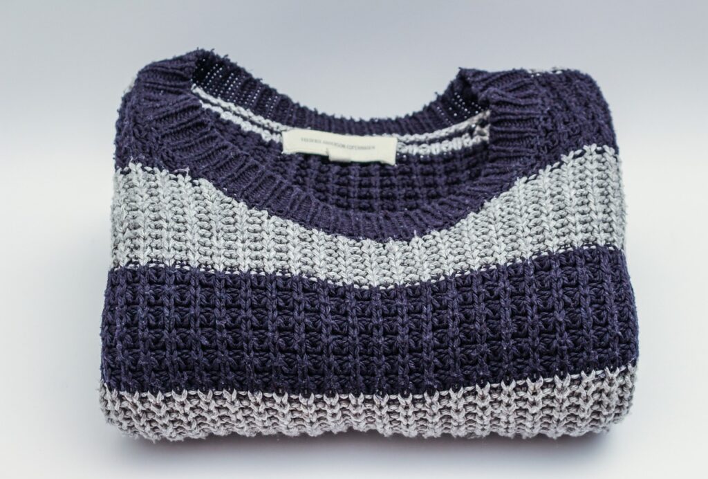 fashion, sweater, wool-1283863.jpg